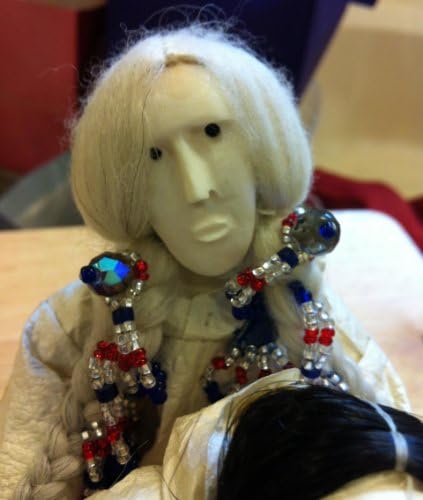 Aljaska matična lutka Beulah Oittilliah
